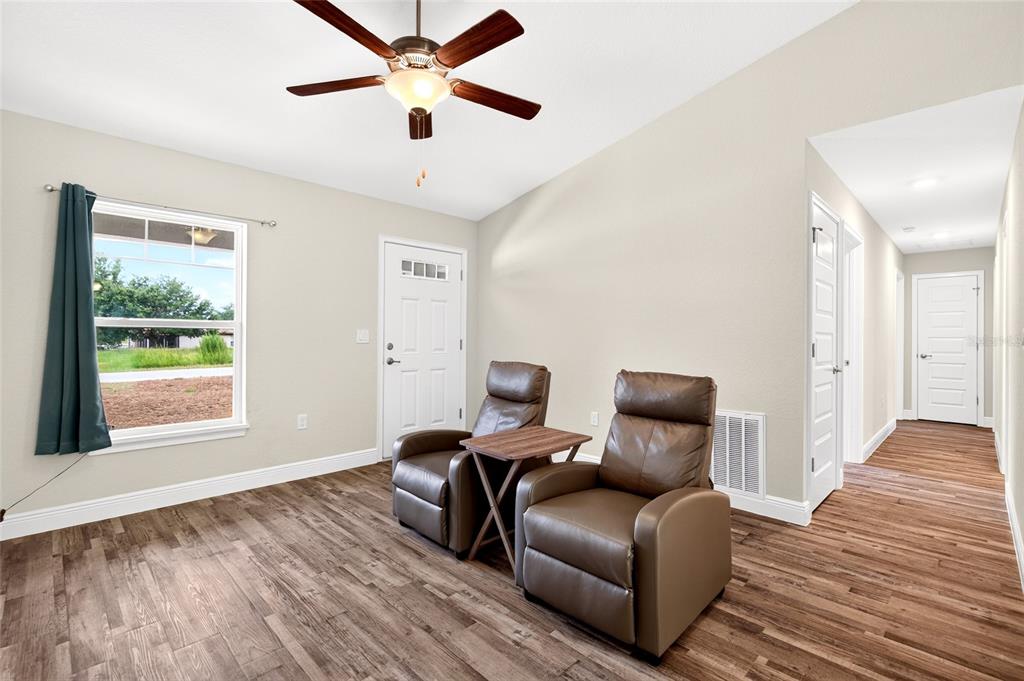 330 LOCUST PASS, OCALA, FL — photo 4 of 17