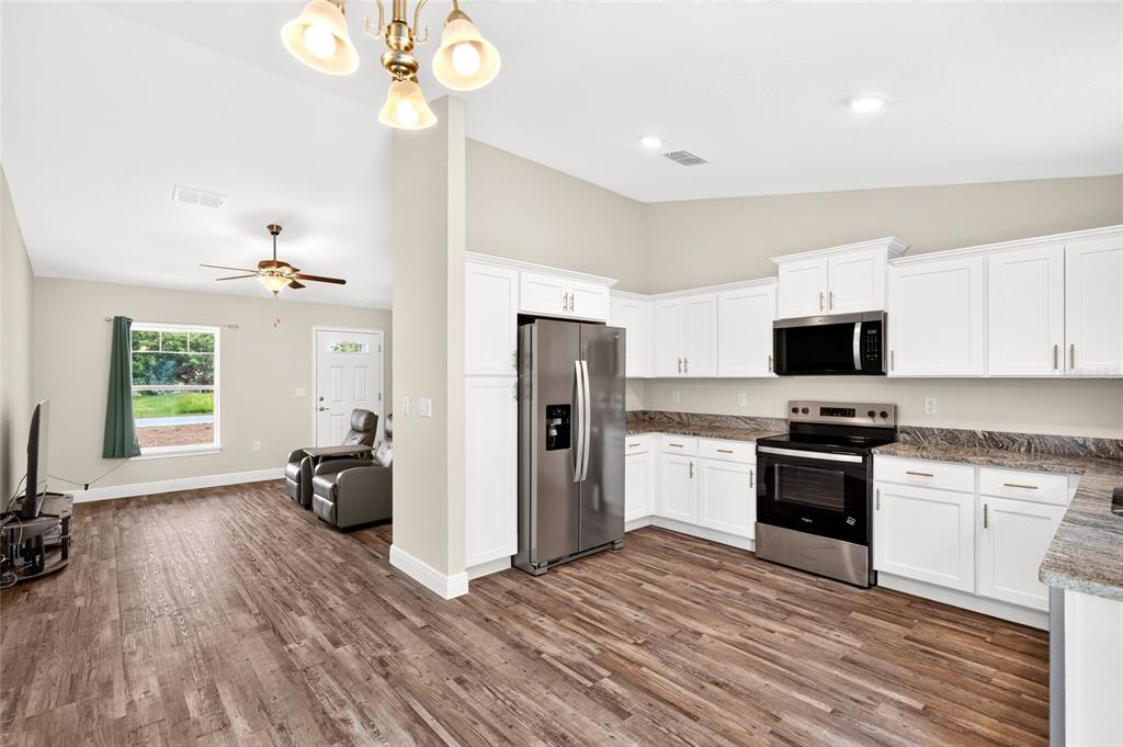 330 LOCUST PASS, OCALA, FL — photo 5 of 17