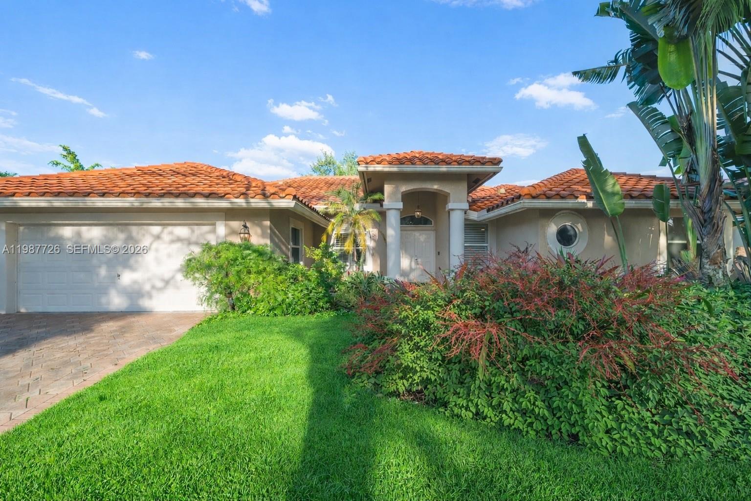 3744 Oak Ridge Cir, Weston FL 33331