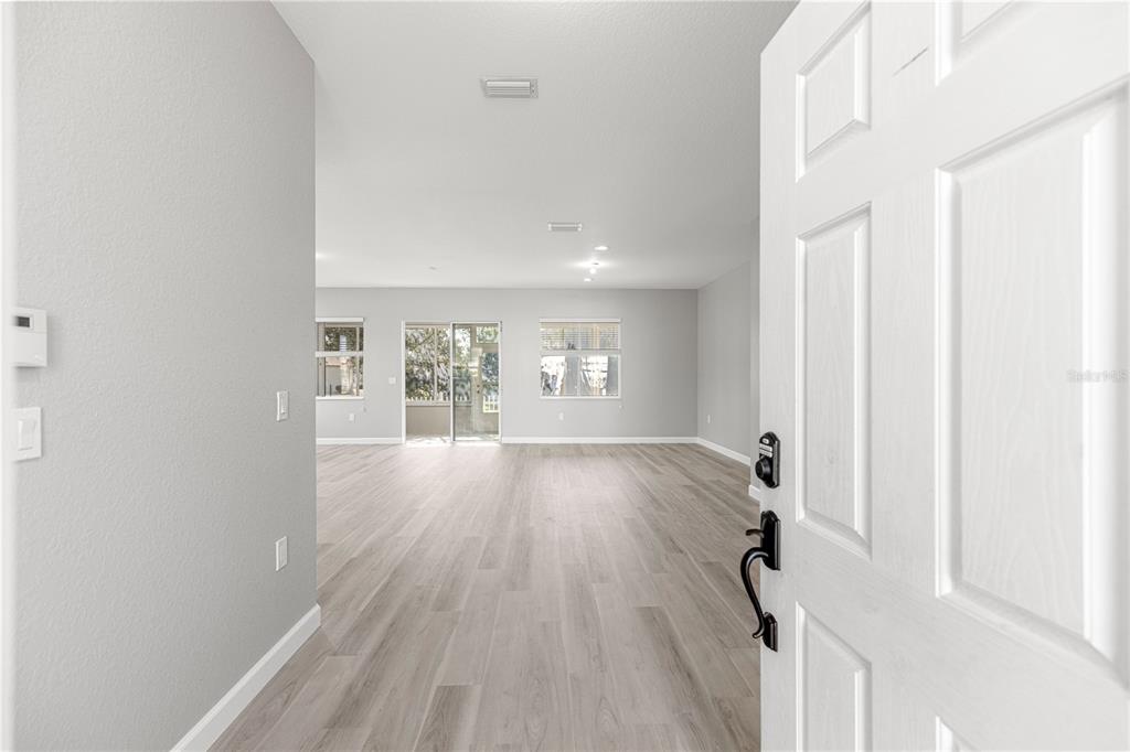 9105 SE 125TH LOOP, SUMMERFIELD, FL — photo 2 of 30