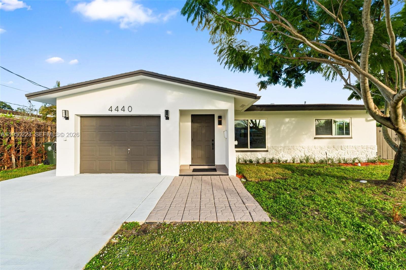 4440 NW 19th Ave, Oakland Park FL 33309