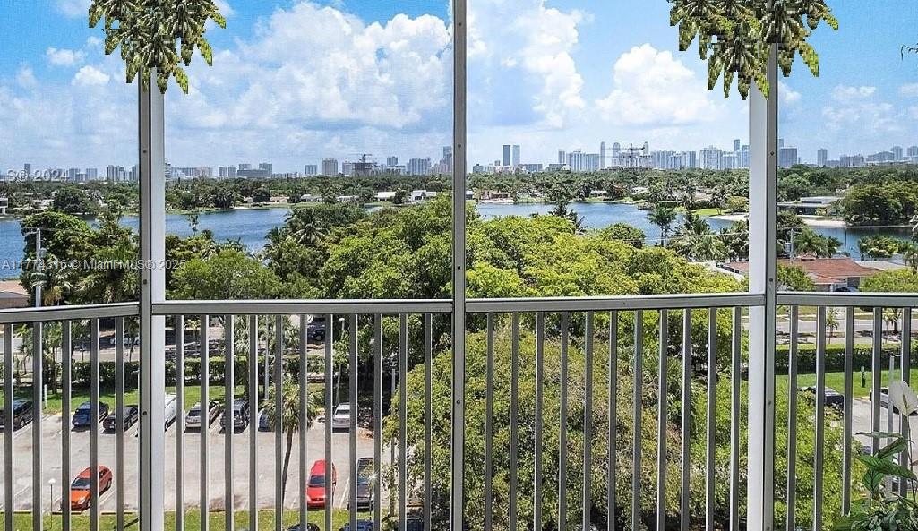 1780 NE 191st St # 2, Miami FL 33179
