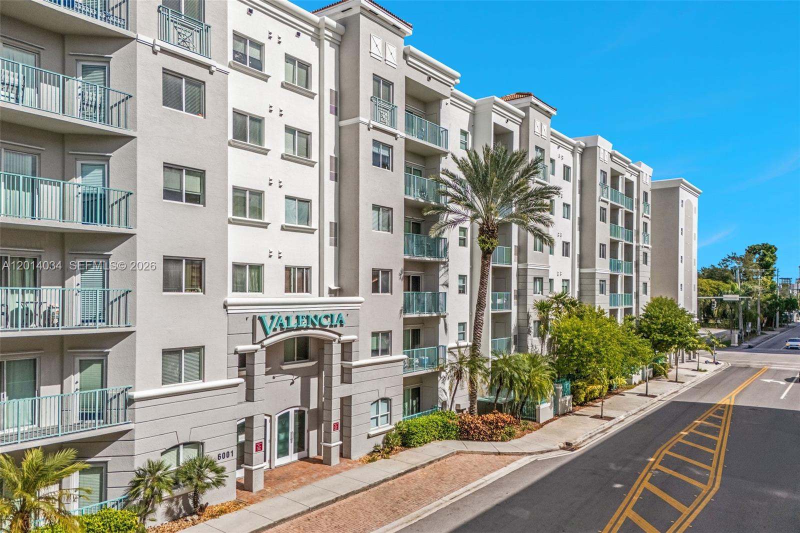6001 SW 70th St # 412, South Miami FL 33143