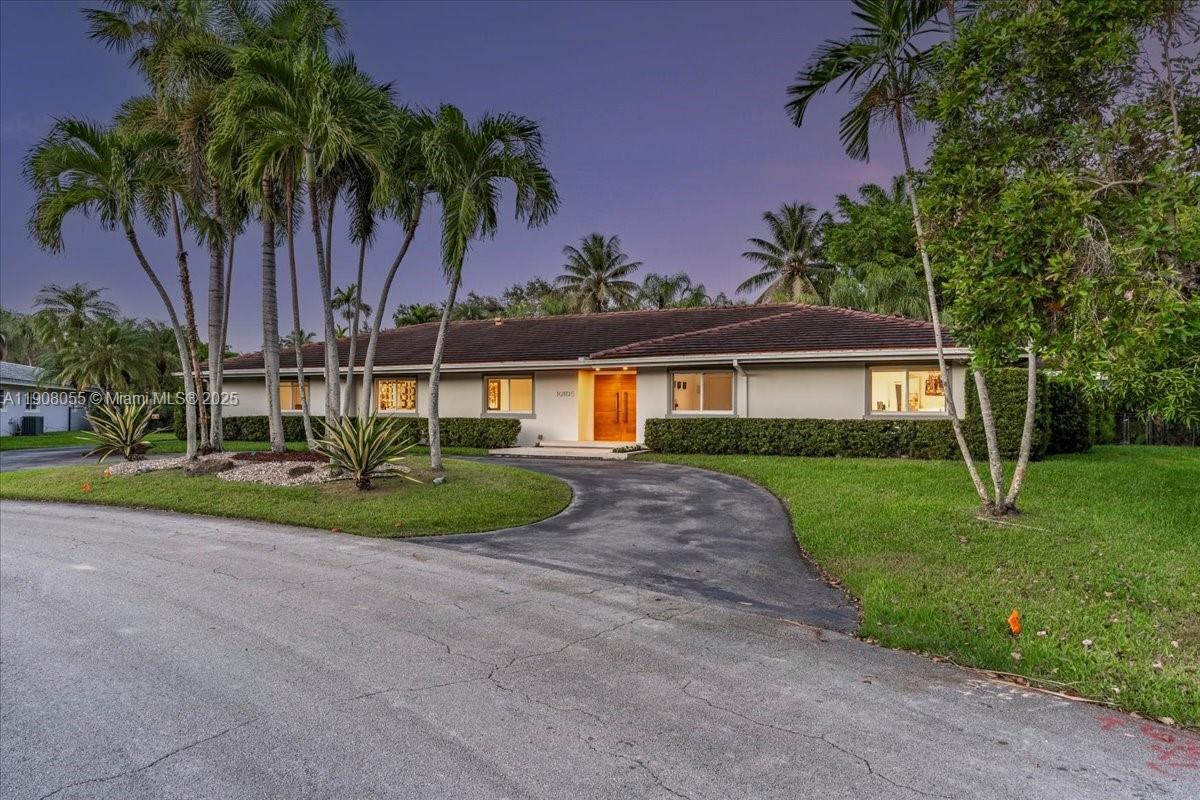 10105 SW 71st Ave, Pinecrest FL 33156