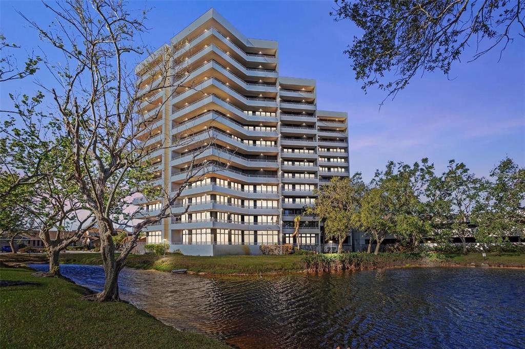 5950 PELICAN BAY PLAZA S UNIT PH2C
