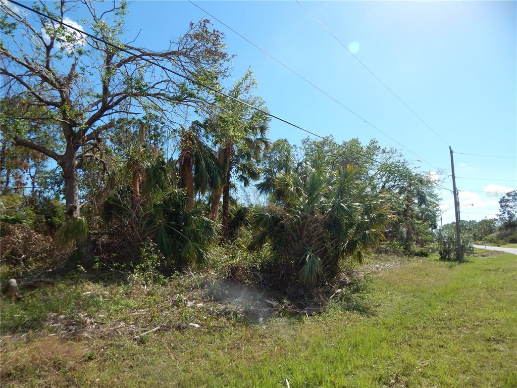 1292 EPPINGER DRIVE, PORT CHARLOTTE, FL — photo 2 of 30