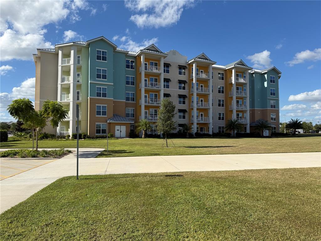 3151 SUNSET WALK DRIVE UNIT 212