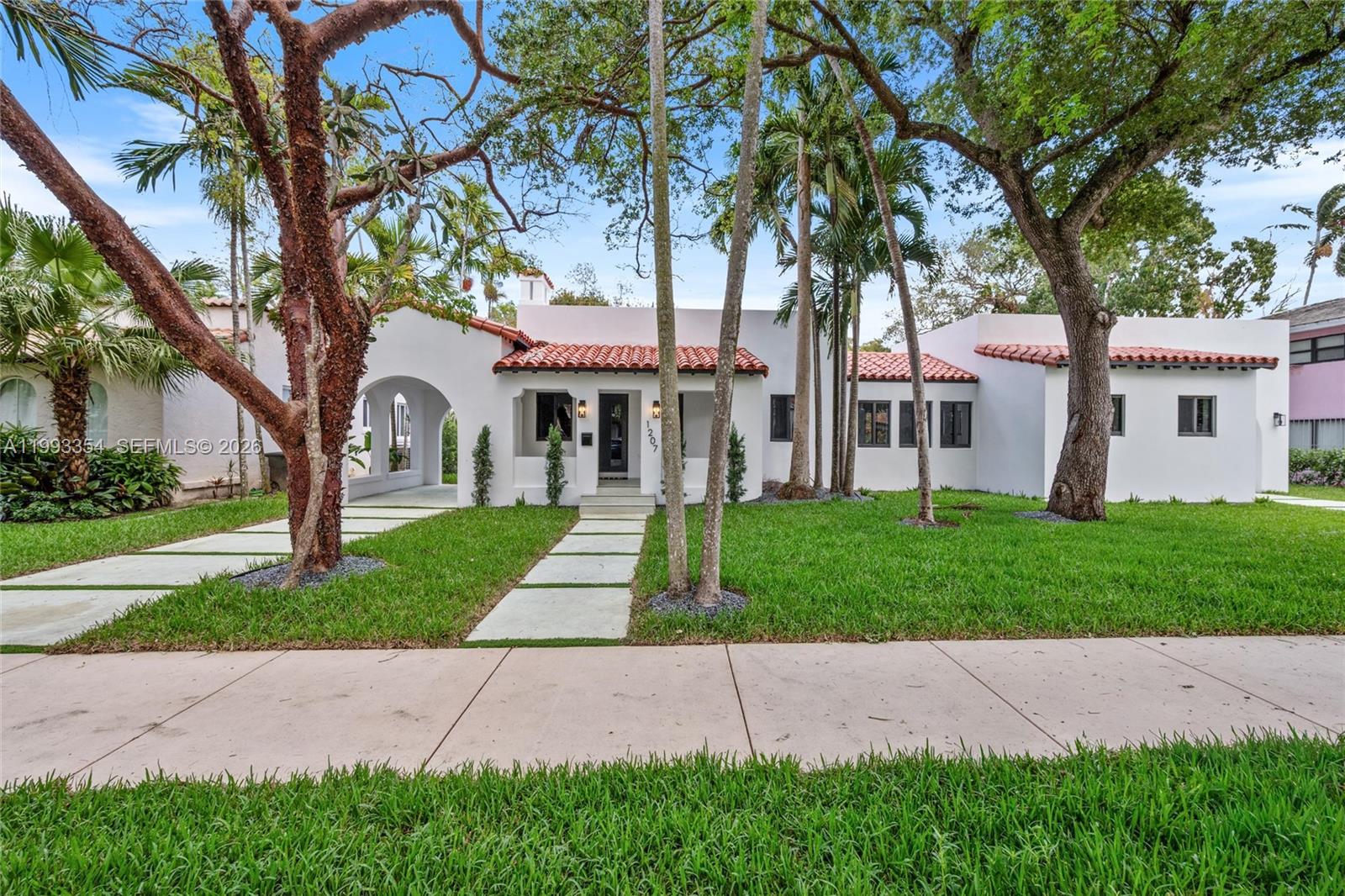 1207 Columbus Blvd, Coral Gables FL 33134