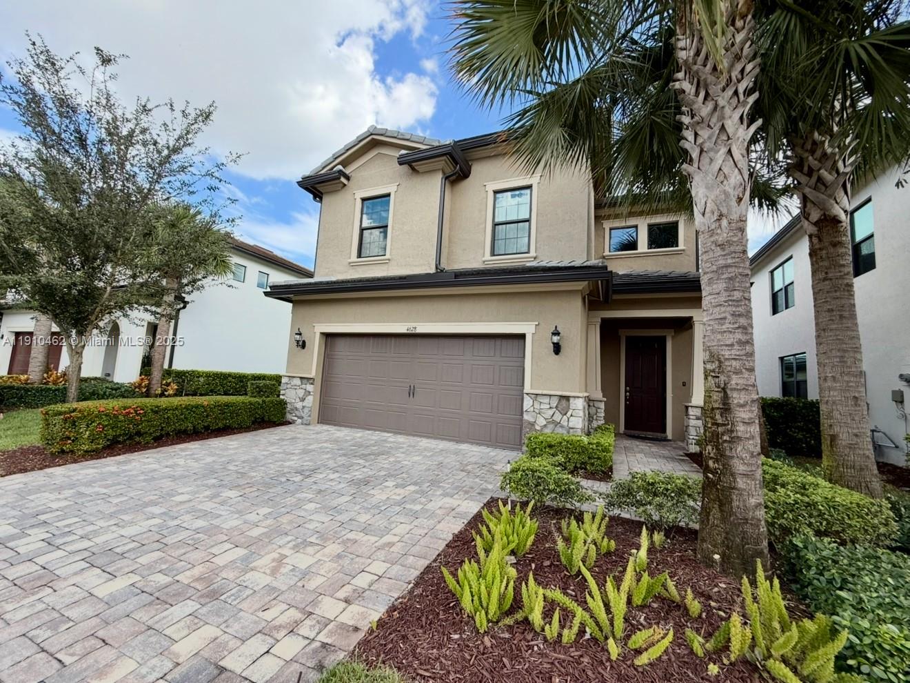 4628 E Pinehurst Trl E, Oakland Park FL 33309