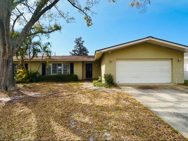 1046 CHINABERRY ROAD