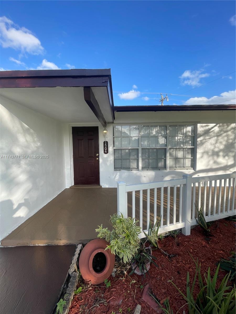 1504 NW 58th Ave, Margate FL 33063