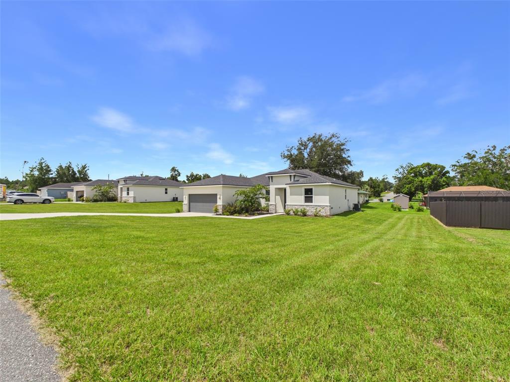 16090 SW 42ND TERRACE, OCALA, FL — photo 2 of 24