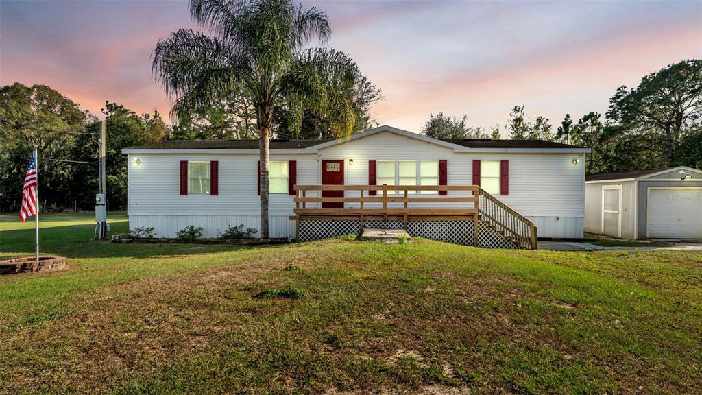 3211 SANTA FE TRAIL