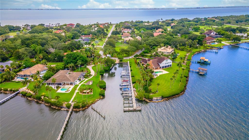 150 UTOPIA CIRCLE, MERRITT ISLAND, FL — photo 3 of 30