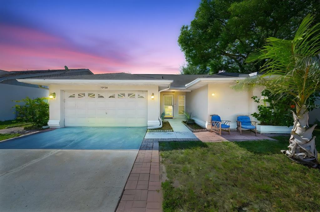 10900 LIVINGSTON DRIVE