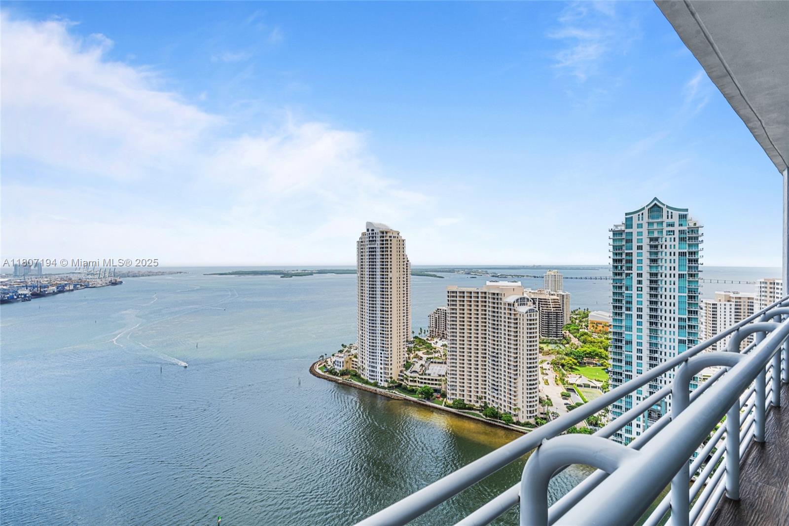 325 S Biscayne Blvd # 3926, Miami FL 33131
