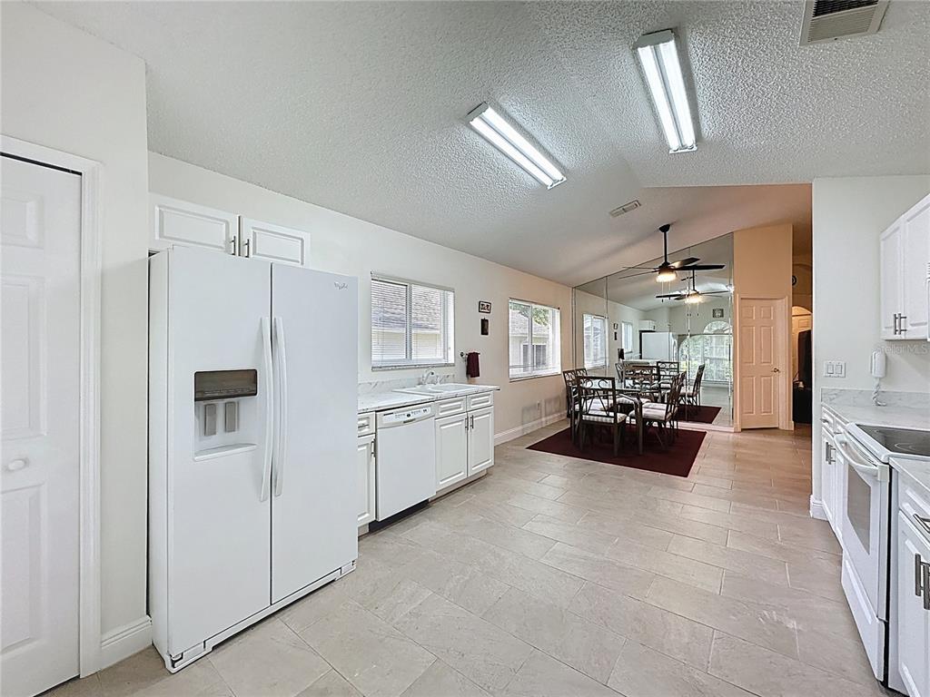 3684 EVERSHOLT STREET, CLERMONT, FL — photo 5 of 30