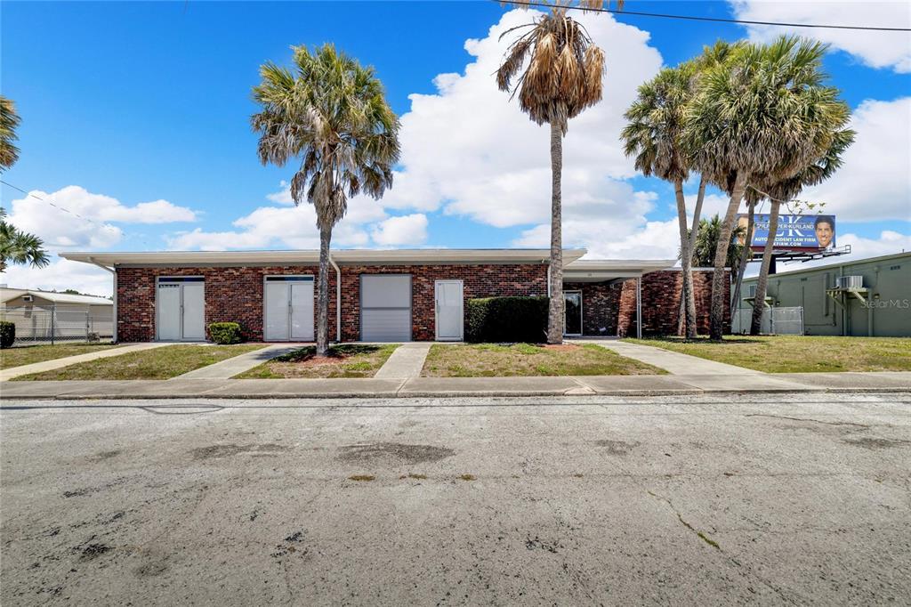 111 FLAMINGO DRIVE