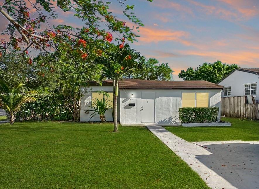 1498 NE 178th St, North Miami Beach FL 33162