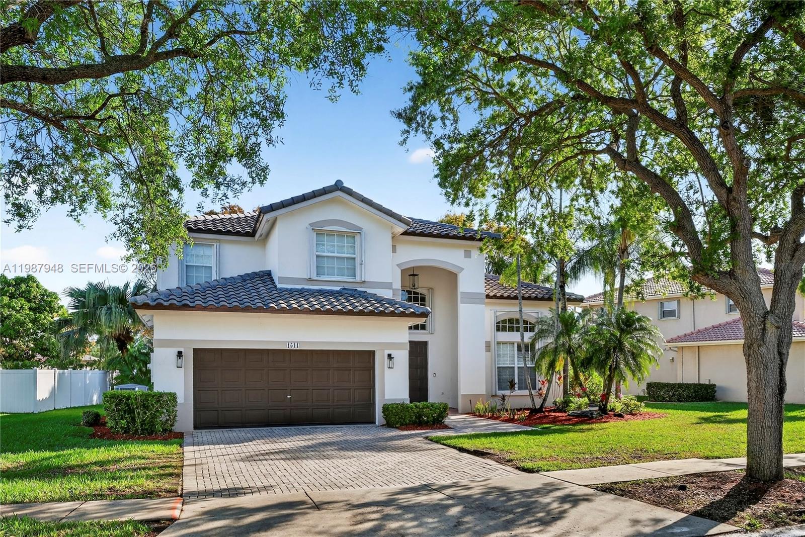 1511 NW 168th Ave, Pembroke Pines FL 33028