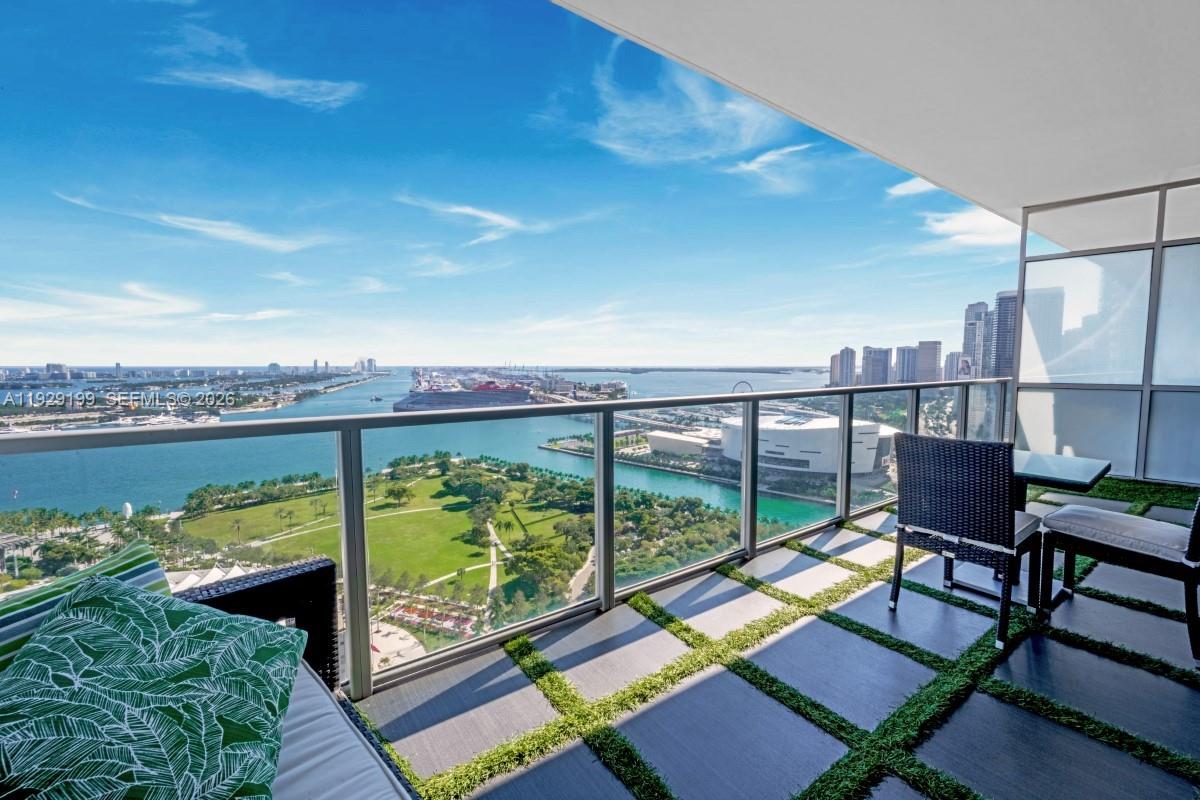 1100 Biscayne Blvd # 3104, Miami FL 33132