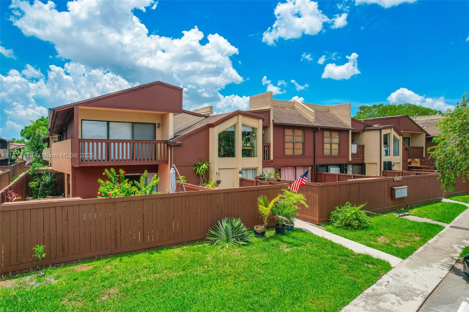 6967 SW 115th Pl B34, Miami FL 33173