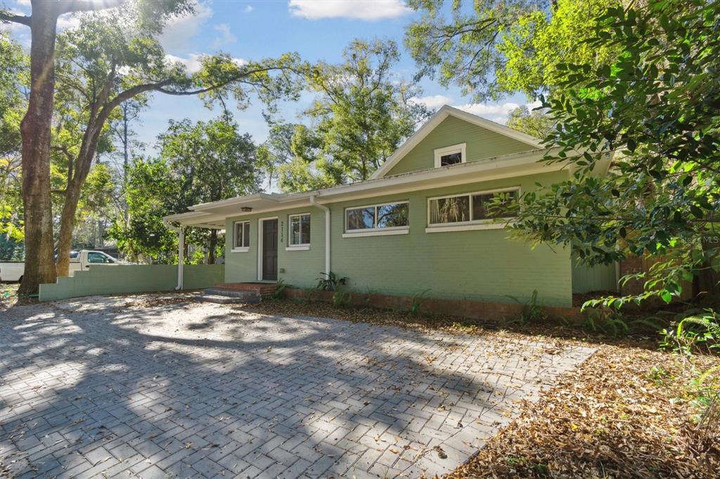 2114 NW 7TH TERRACE, GAINESVILLE, FL — photo 4 of 30
