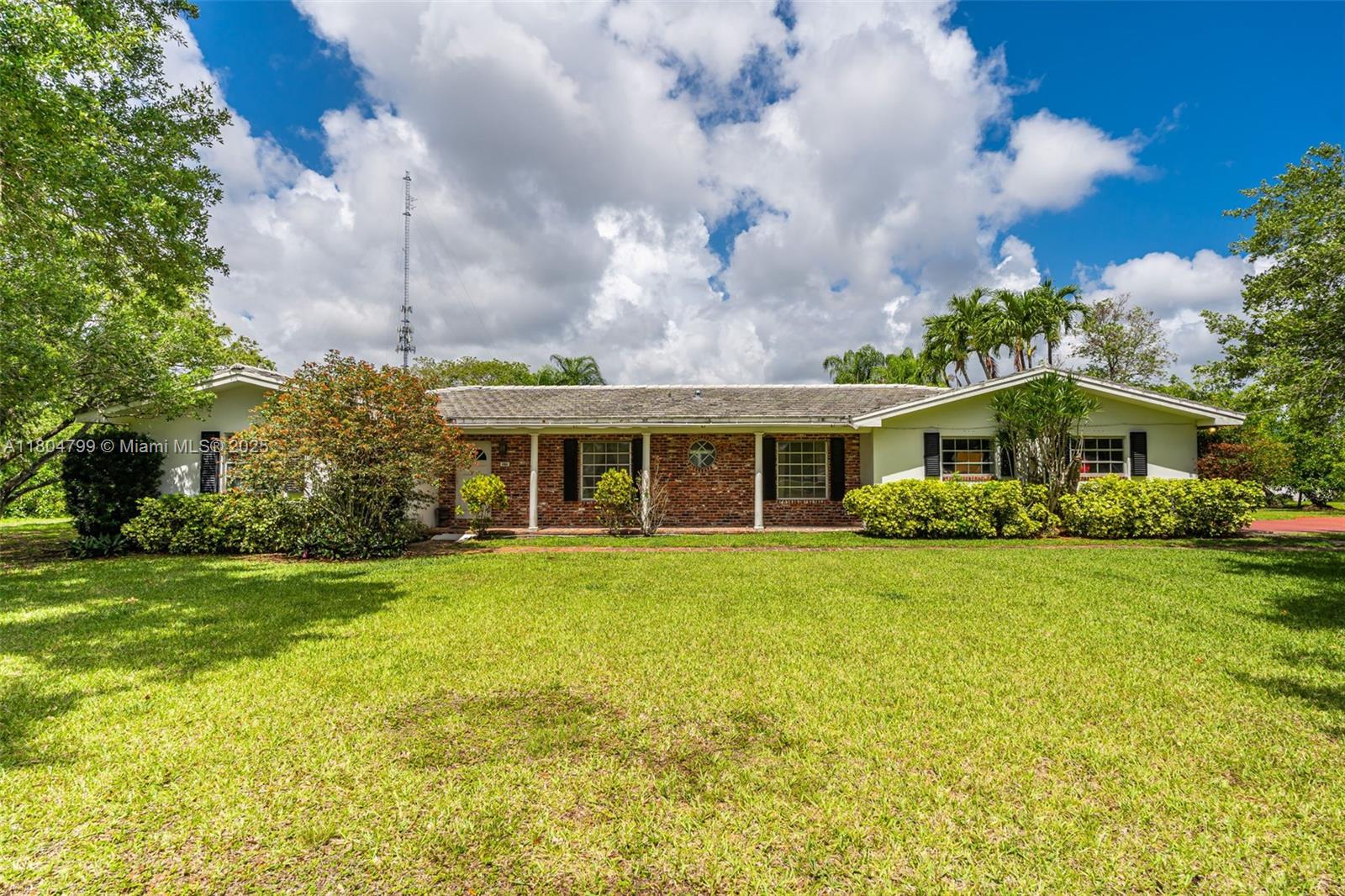 21800 SW 152nd Ave, Miami FL 33170