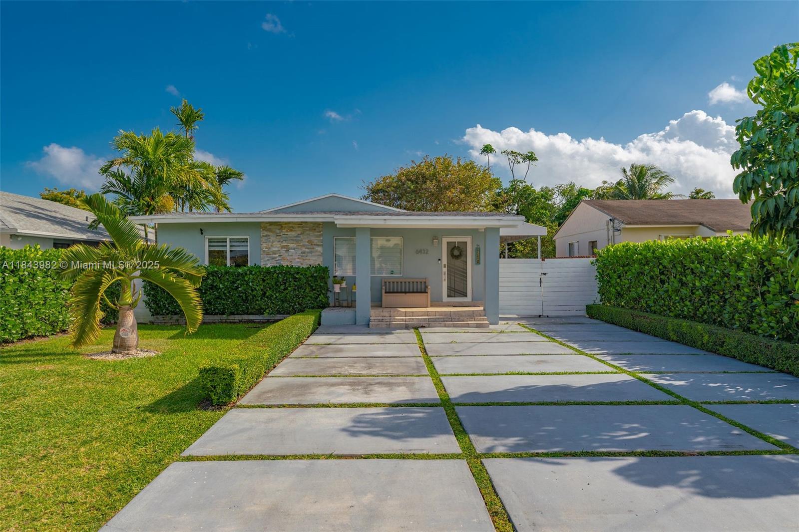 6432 SW 33rd St, Miami FL 33155