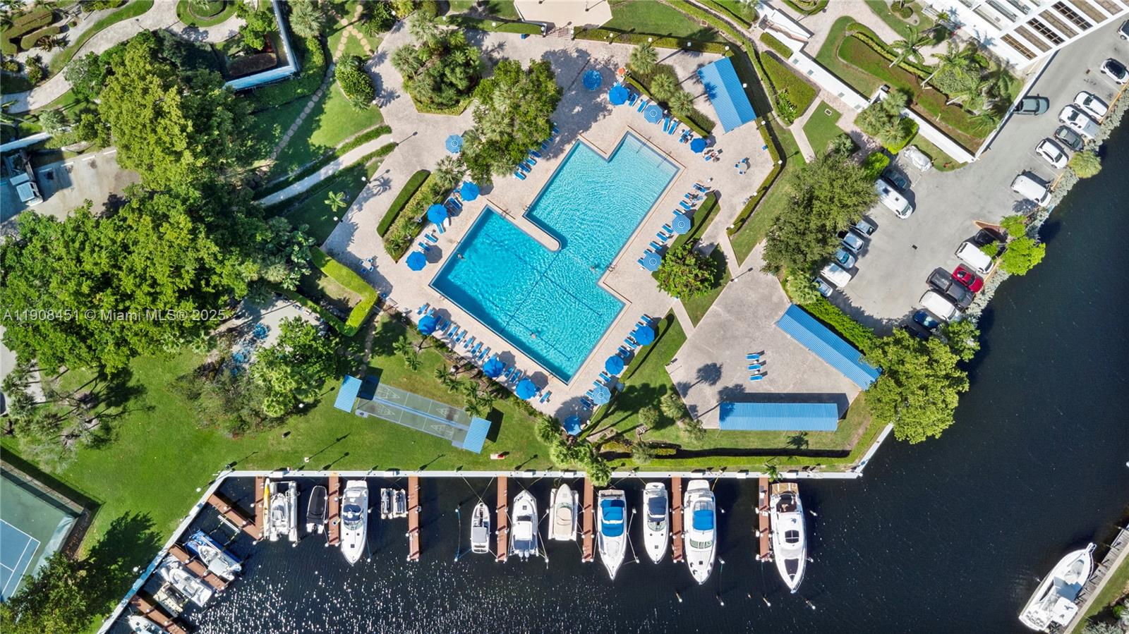 600 Three Islands Blvd # 920, Hallandale Beach FL 33009