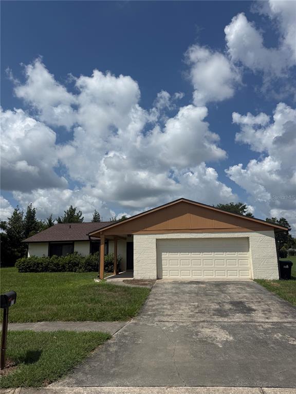 10719 LAZY LAKE DRIVE