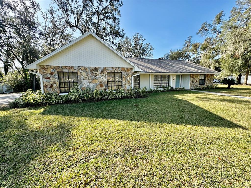 1501 BUELL COURT