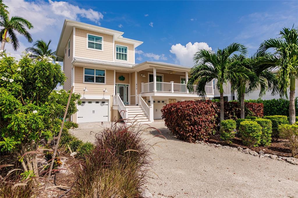 210 LAKEVIEW DRIVE