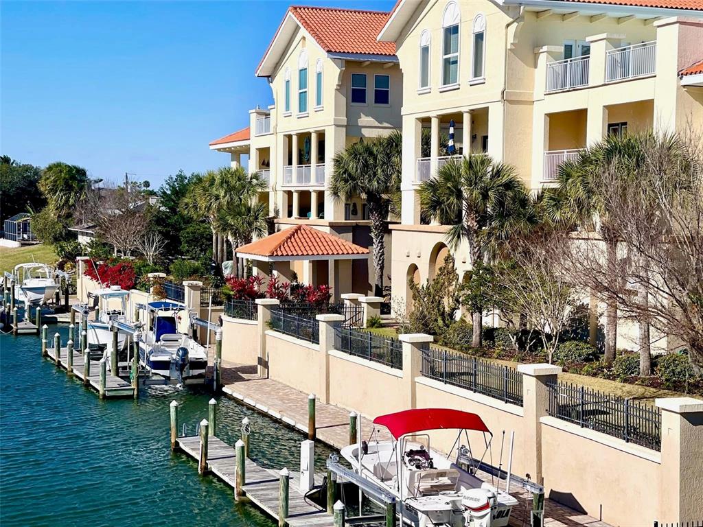 200 BELLA HARBOR COURT UNIT 113