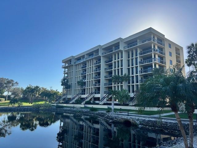 1095 GULF OF MEXICO DRIVE UNIT 104
