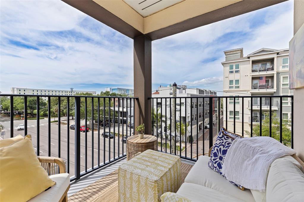 200 4TH AVENUE S UNIT 321