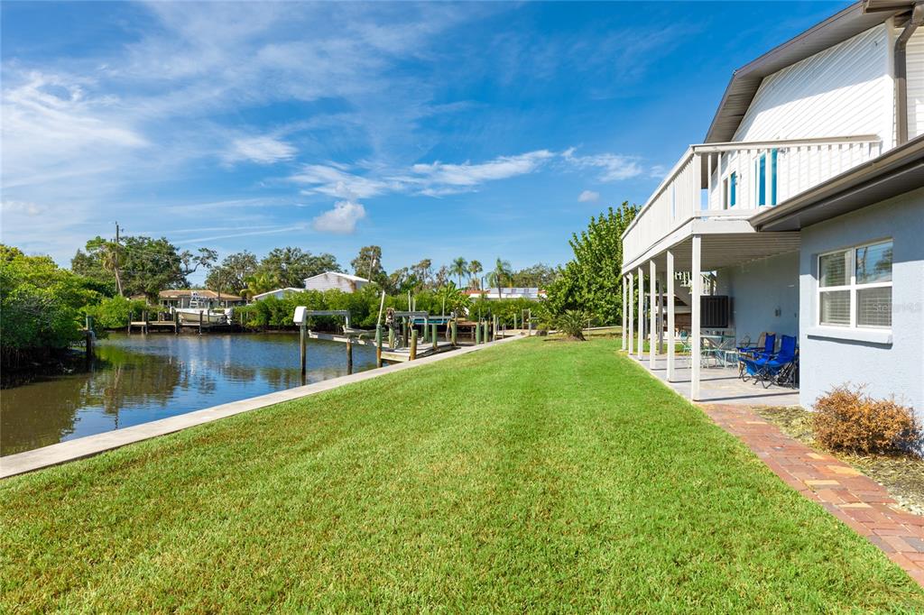 333 SALLY LEE DRIVE