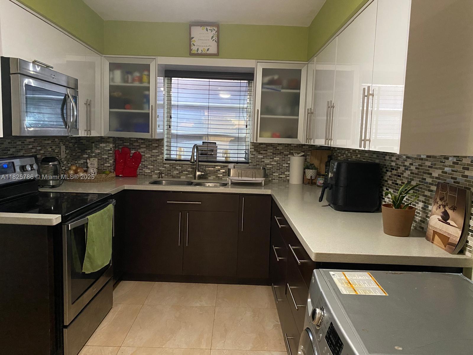 19001 NE 14th Ave # 325, Miami FL 33179
