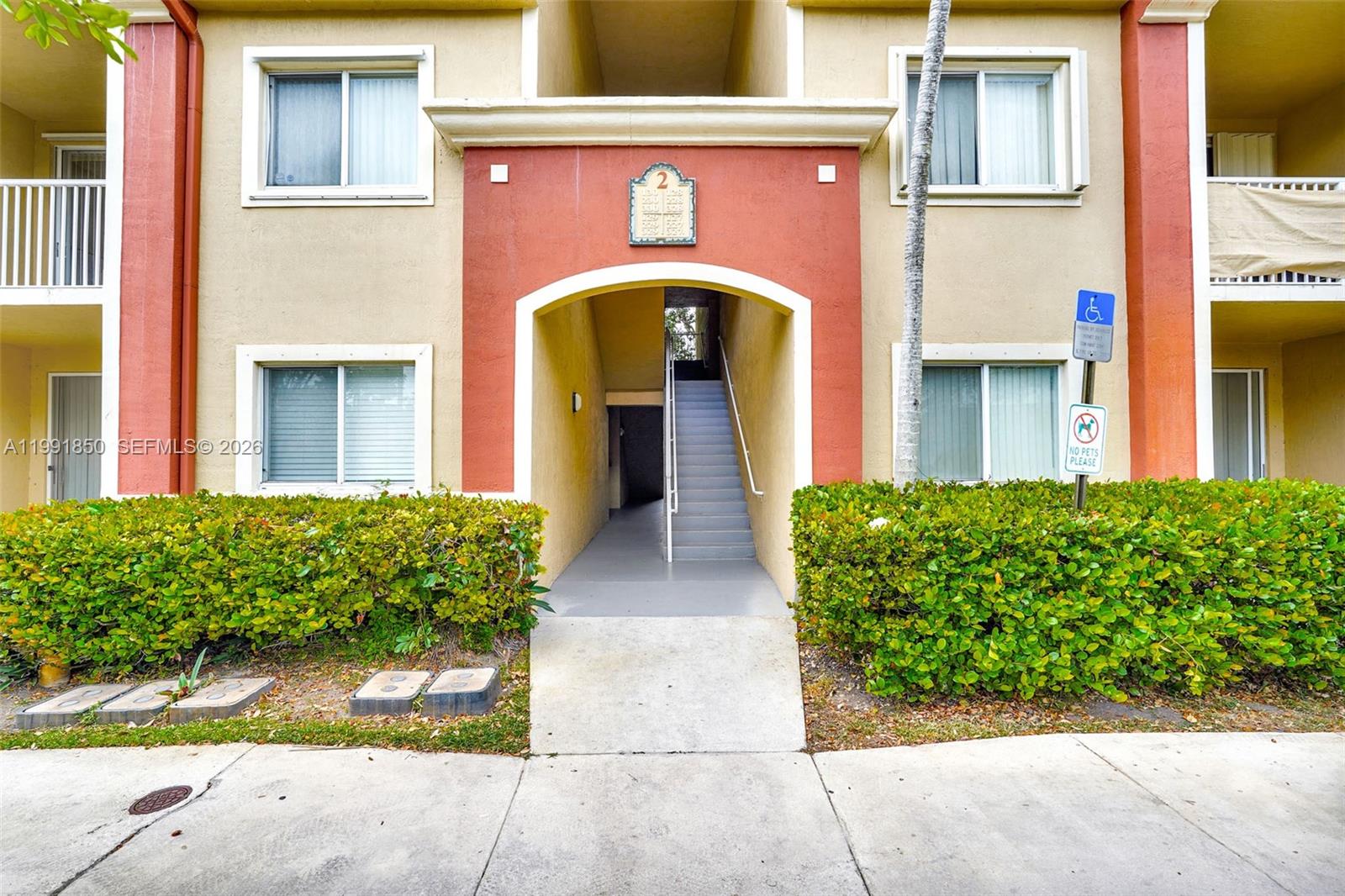 7085 Nova Dr # 128, Davie FL 33317
