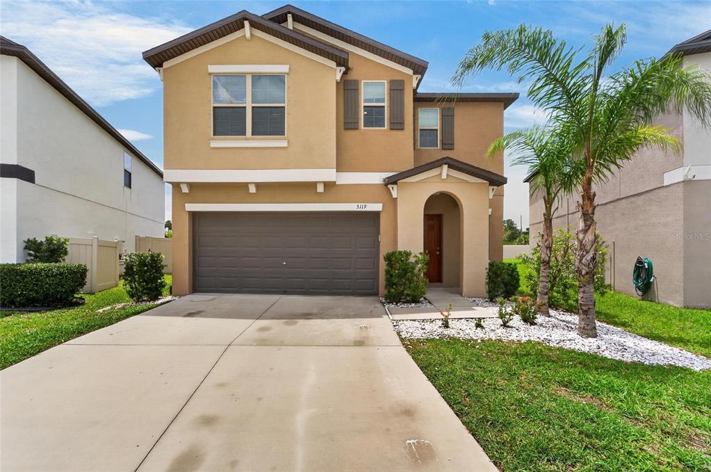 5119 WHITE CHICORY DRIVE