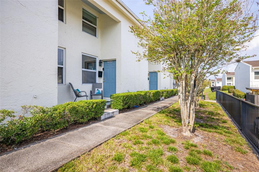 4314 LA MORA COURT
