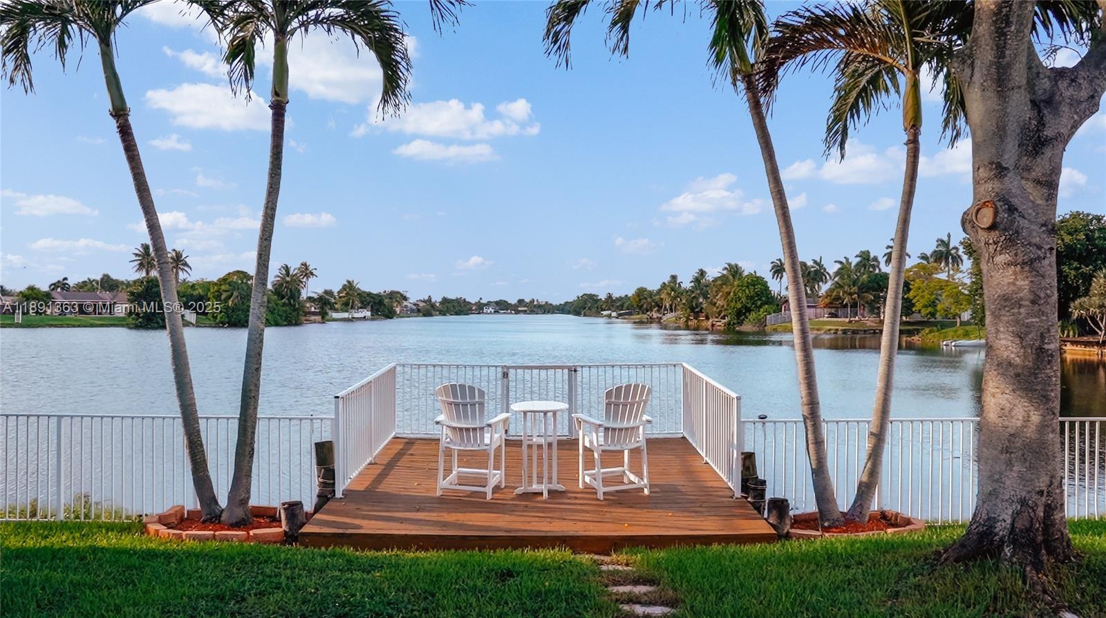 11541 NW 35th St, Sunrise FL 33323