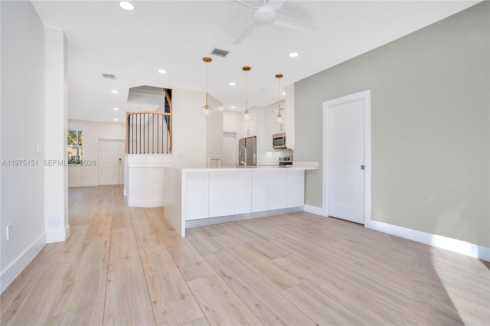 16922 SW 35th St, Miramar FL 33027