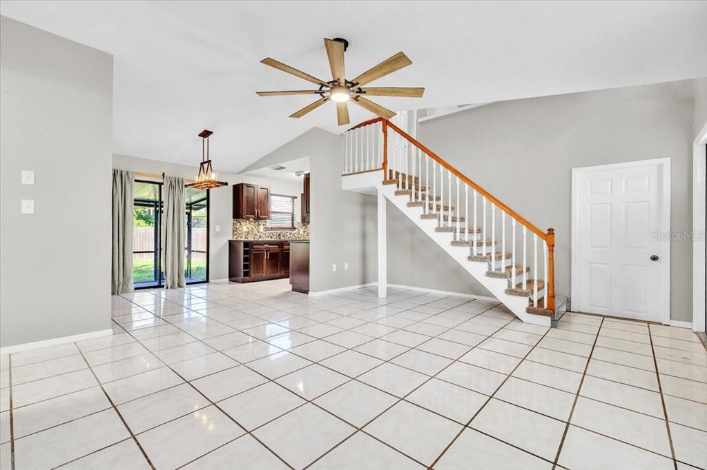 17131 DOYLE AVENUE, PORT CHARLOTTE, FL — photo 4 of 30