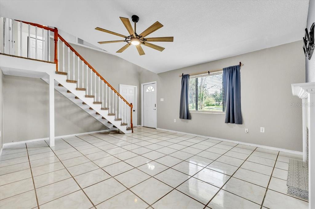 17131 DOYLE AVENUE, PORT CHARLOTTE, FL — photo 5 of 30