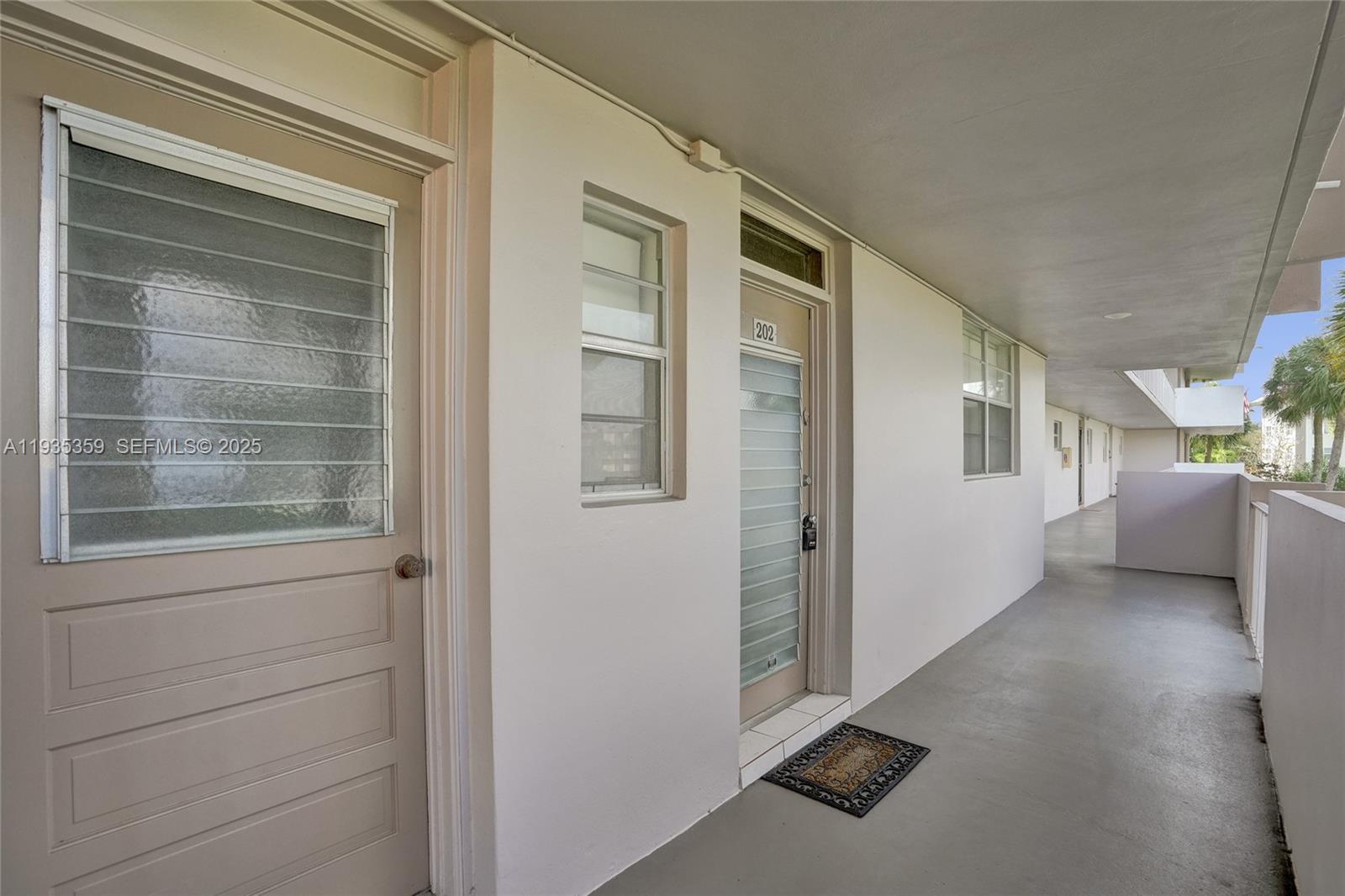 2800 NW 47th Ter # 202A, Lauderdale Lakes FL 33313