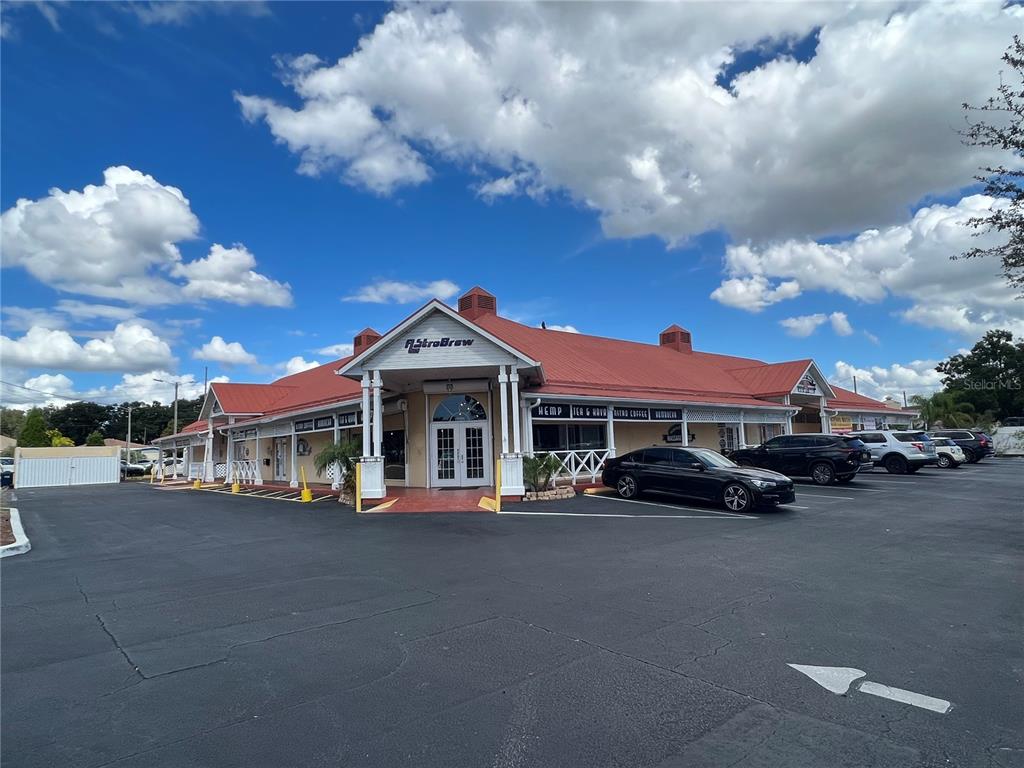 1001 N MACDILL AVENUE