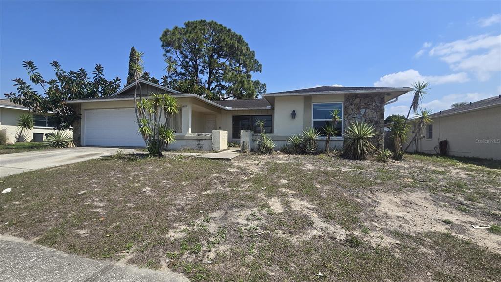 8022 IDLE BRIAR LANE