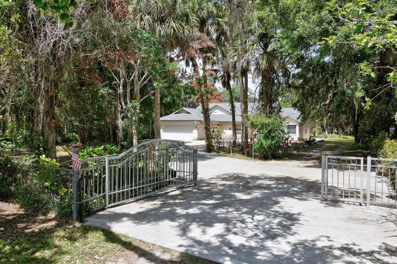 6930 41st Street, Vero Beach FL 32967