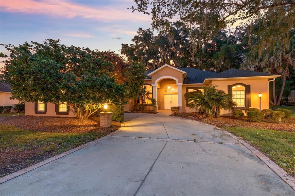 8827 SW 194 COURT